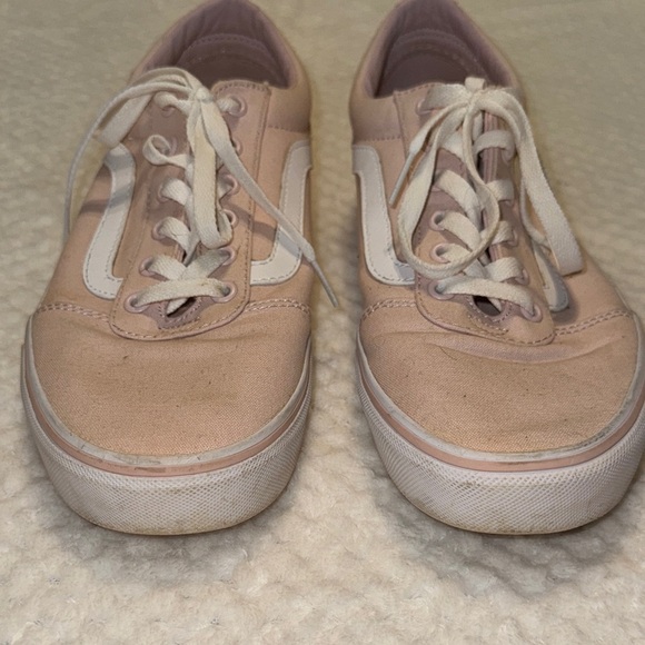 👟 Women’s Vans Low Tops – Pastel Pink – Size 11 - Picture 2 of 12